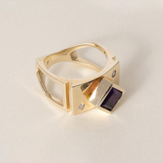 Vintage 14K Yellow Gold Amethyst Bezel and Diamond Contemporary Ring