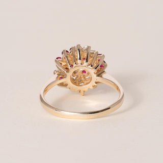 Vintage 14K Gold 0.60 Carats Ruby and 0.22 Carats Diamond Swirl Cocktail Ring