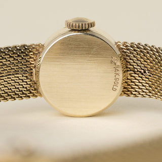 Vintage 14K gold Rolex Ladies Mechanical Round Bezel Watch