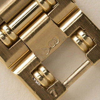 Vintage 18K Piaget Dancer Diamond and Mother of Pearl Dial Ladies Watch