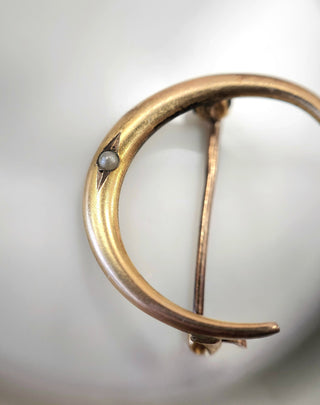 10K Yellow Gold Crescent Moon Seed Pearl Antique Brooch Pin