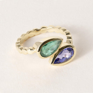 18K Gold Toi et Moi Emerald and Sapphire Pear Shape Ring