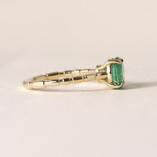 18K Gold 1.67 Carat Emerald Round Solitaire Ring