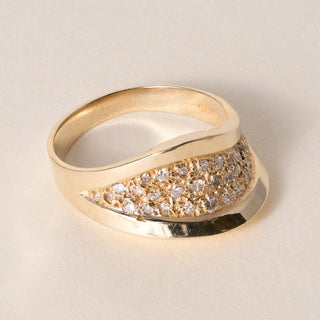 Vintage 14K Gold Pave Diamond Wave Ring Band