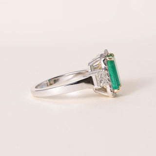 Colombian Emerald 2.43 Carats GIA and 1.40 Carats Diamond 18K Gold Estate Ring