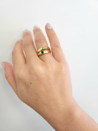Vintage Emerald and Diamond Princess Cut Toi Et Moi Euro Shank 18k Gold Ring