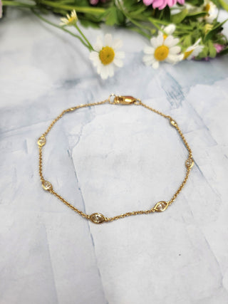 Vintage 18K Gold  Marquise Diamond Bezel Set Chain Link Bracelet