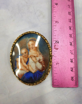 Vintage 10K Yellow Gold Madonna with Child Portrait Large Brooch