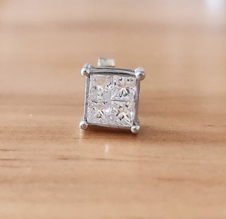 18K Gold Single Diamond Princess Cut Illusion Set Stud Earring