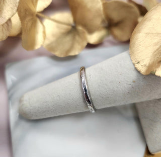 Art Deco Intricate Hand-Engraved Vintage 18K White Gold Band with Filigree