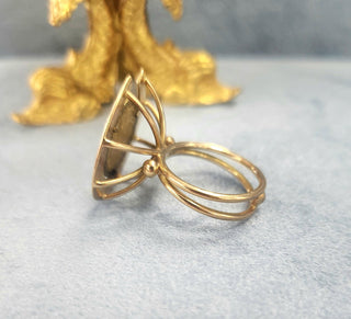 Vintage 14K Yellow Gold Venezuelan Coin Horseshoe Ring