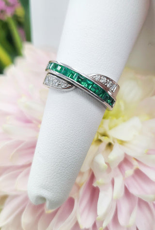 Vintage 1.05 CTW Emerald Princess Cut and Diamond Crossover Band 18K White Gold