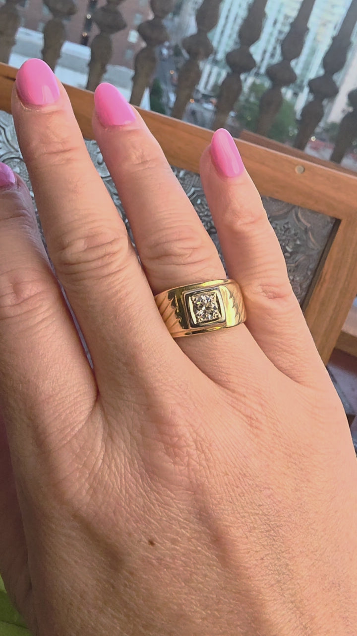 Vintage Retro 14K Gold 0.50 Carat Old European Cut Ribbed Cigar Ring Band