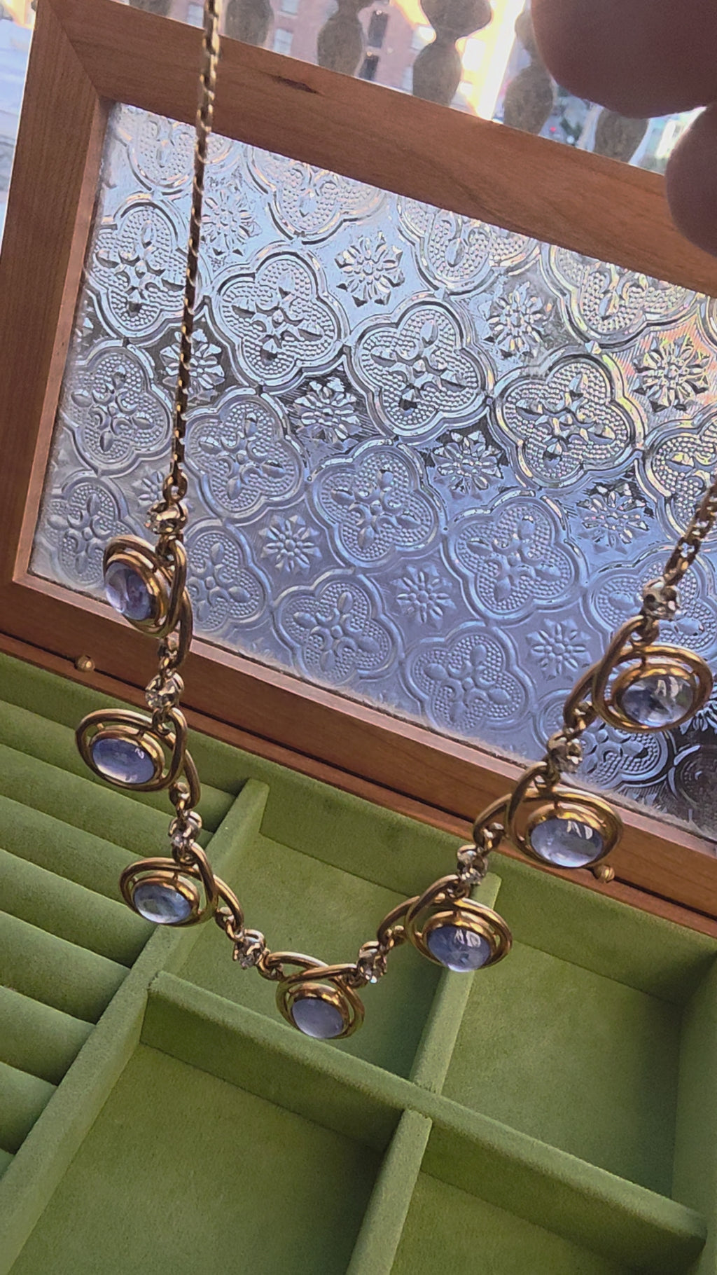 Vintage Italy 18K Gold 20 Carats Blue Star Sapphire and Diamond Rivere Necklace